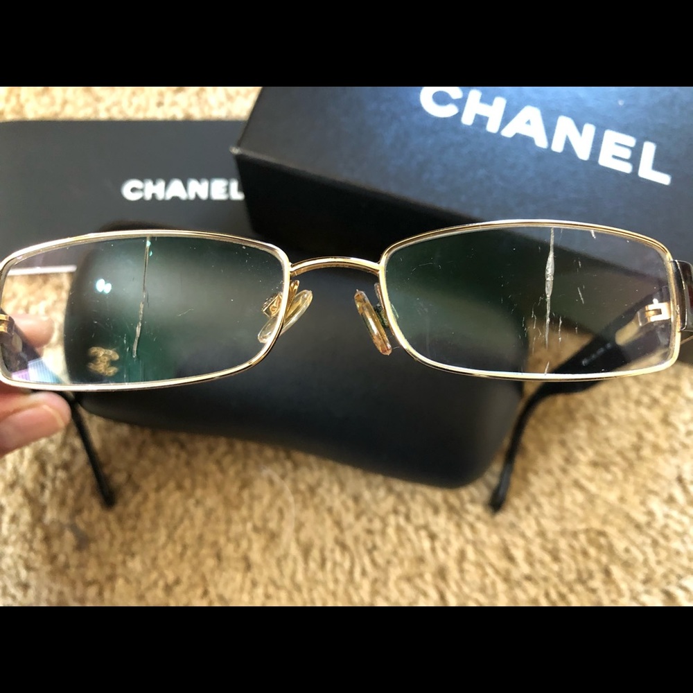 1000% Chanel Opticals - Picture 3 of 5
